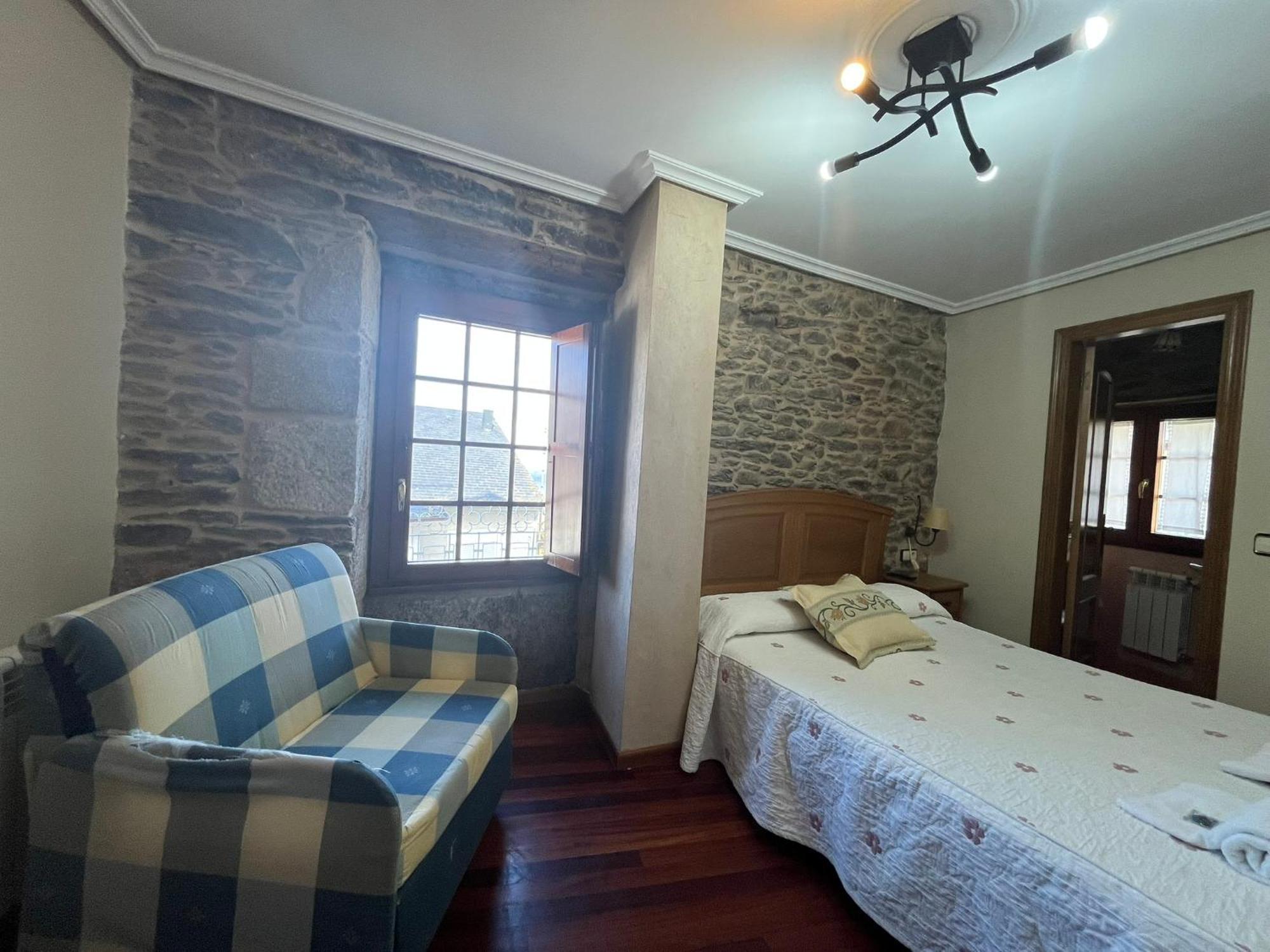 Hotel Caldelas Sacra-Pension Rustica 3 Estrellas Castro Caldelas Luaran gambar