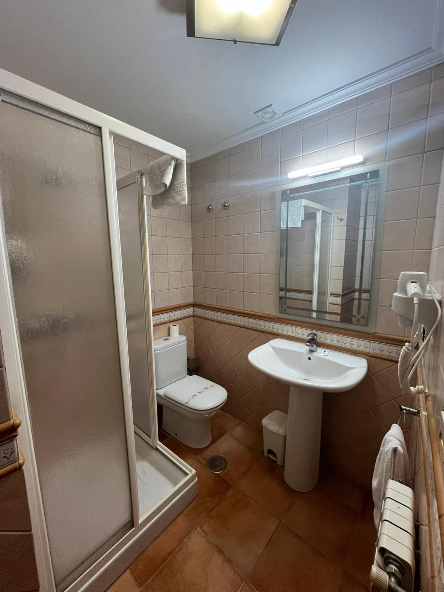 Hotel Caldelas Sacra-Pension Rustica 3 Estrellas Castro Caldelas Luaran gambar