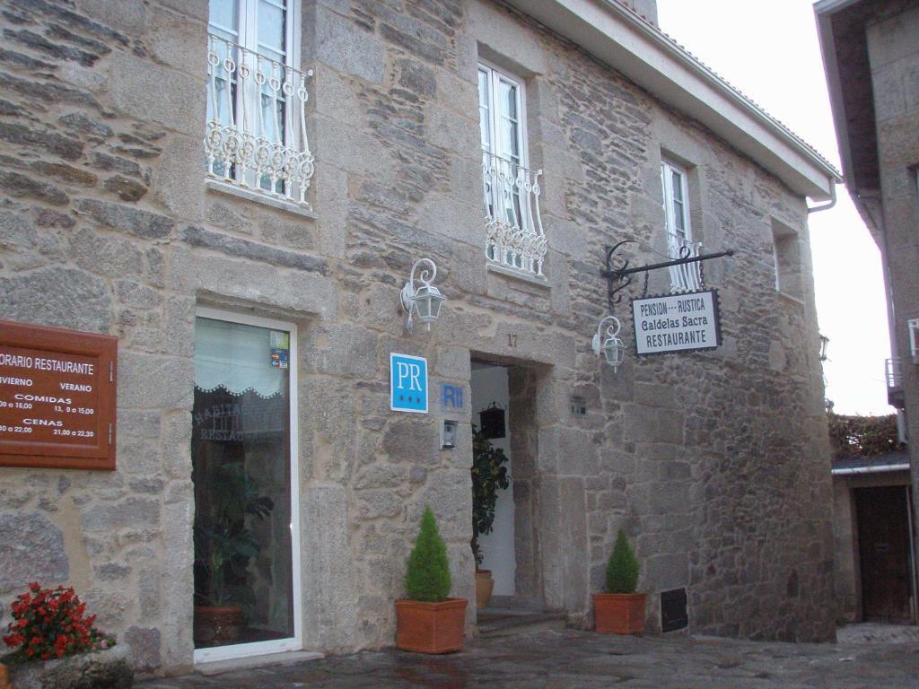 Hotel Caldelas Sacra-Pension Rustica 3 Estrellas Castro Caldelas Luaran gambar